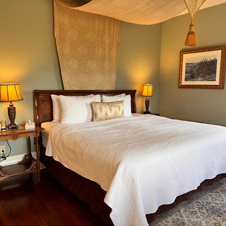 Prior Castle Inn Victoria Luaran gambar