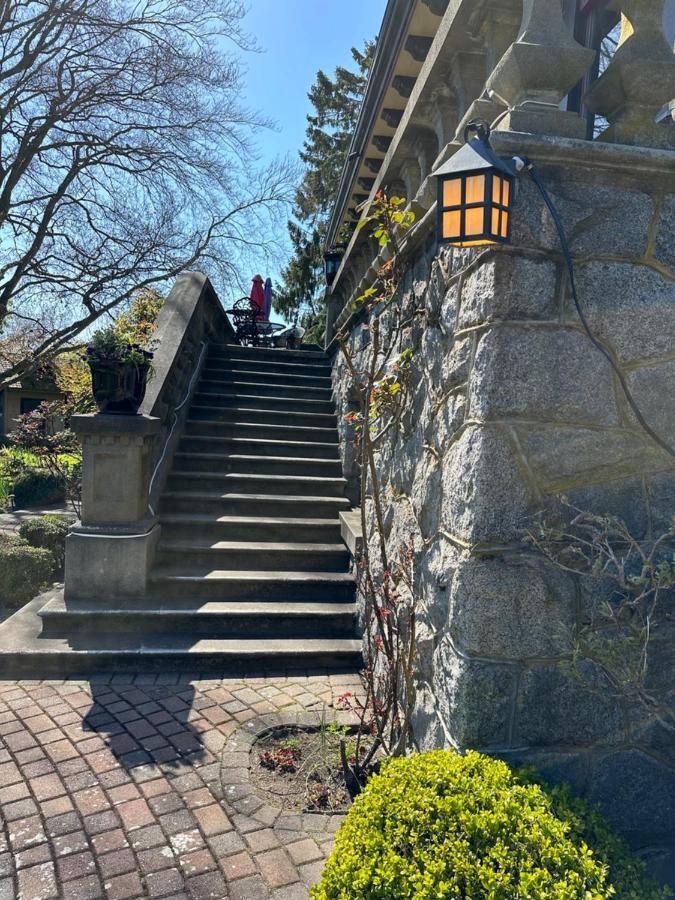 Prior Castle Inn Victoria Luaran gambar