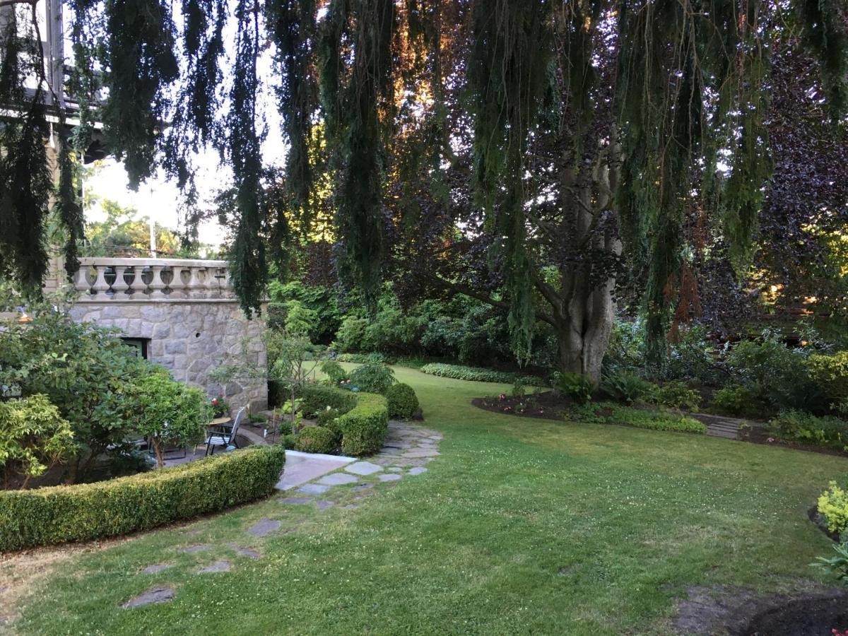 Prior Castle Inn Victoria Luaran gambar