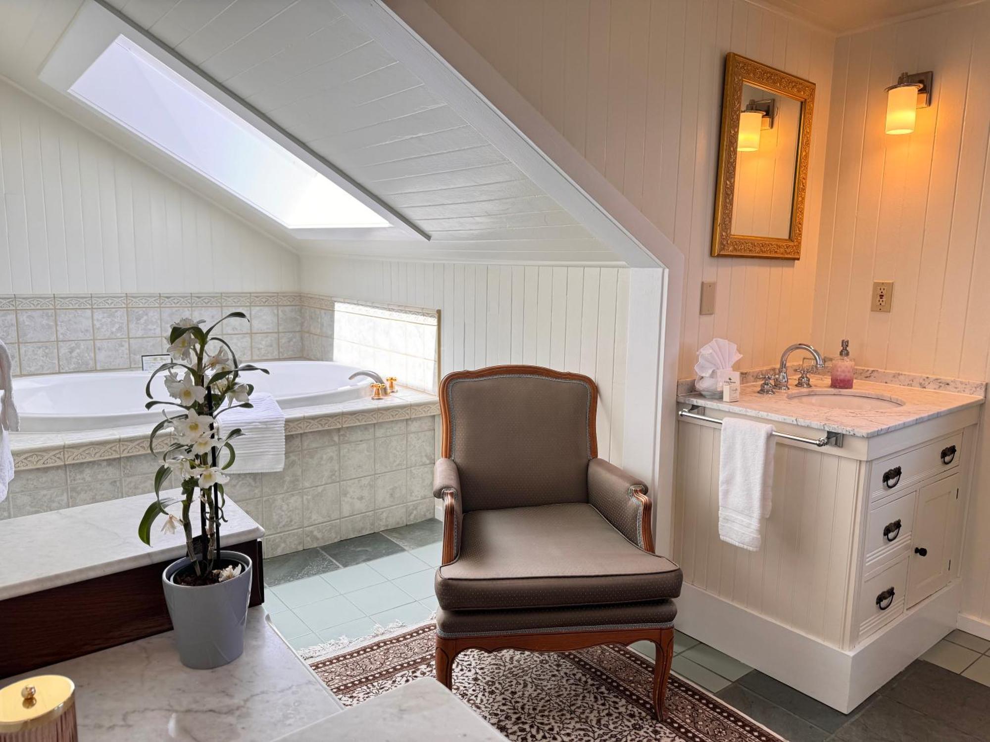 Prior Castle Inn Victoria Luaran gambar
