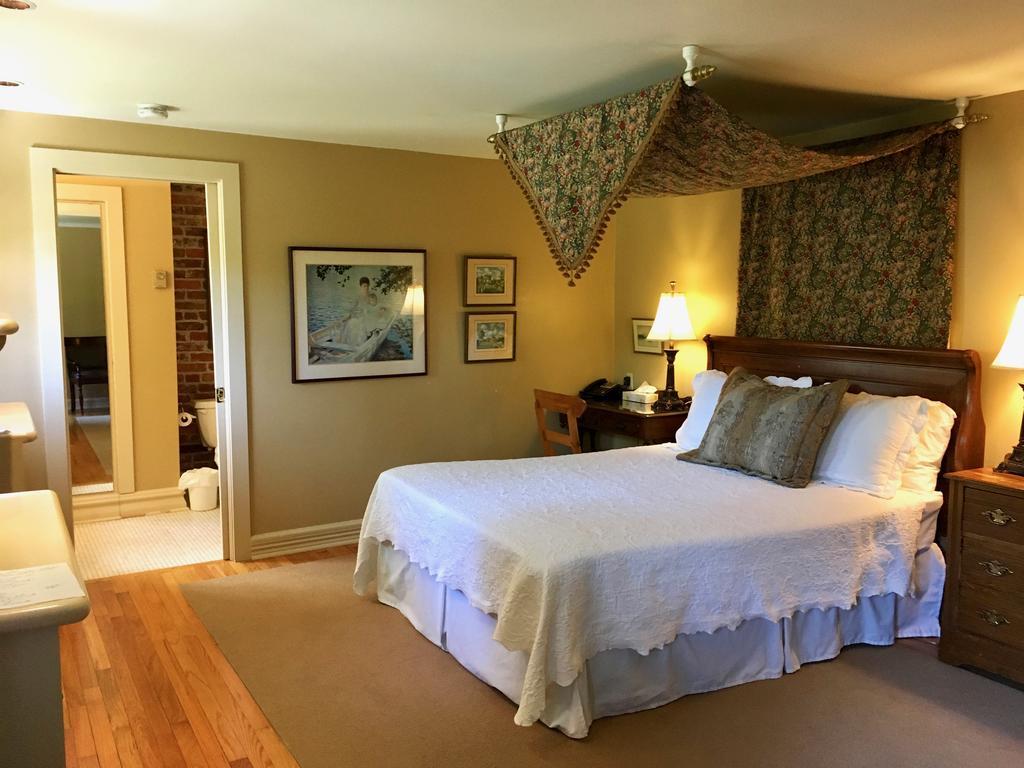 Prior Castle Inn Victoria Luaran gambar