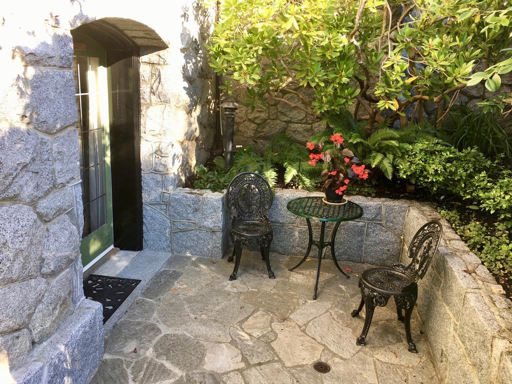 Prior Castle Inn Victoria Luaran gambar